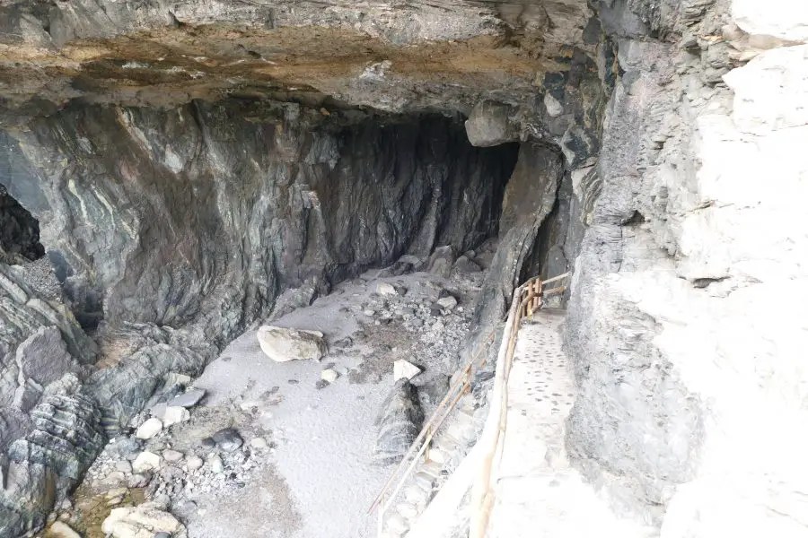 Höhlenkammer - Höhlengrotten